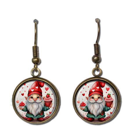 Gnome with Valentine's Day Cupcakes