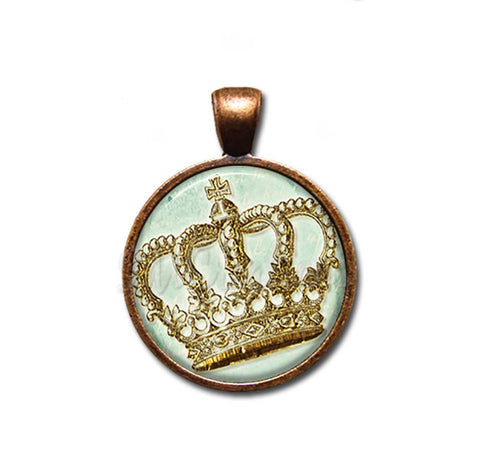 Golden Crown in Mint