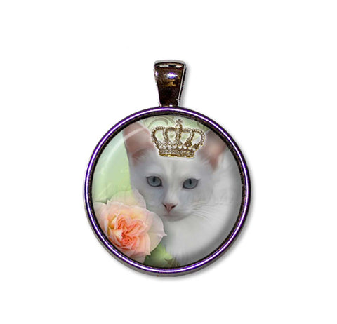 White Cat Crowned