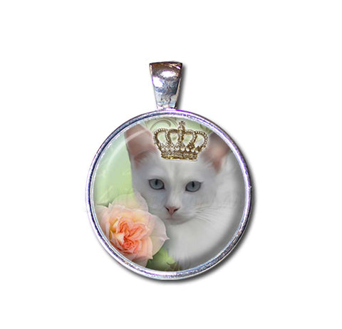 White Cat Crowned