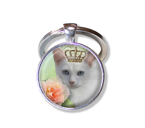 White Cat Crowned