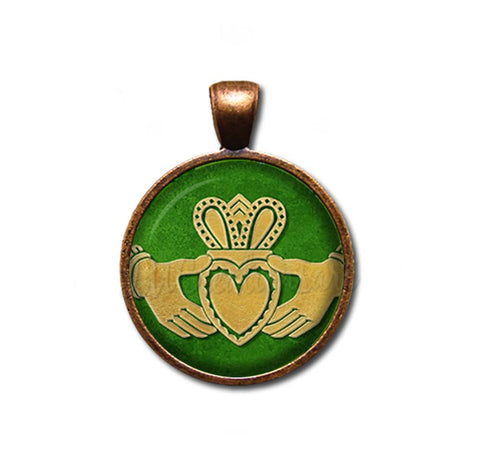 Celtic Claddagh Design