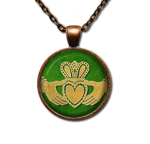 Celtic Claddagh Design