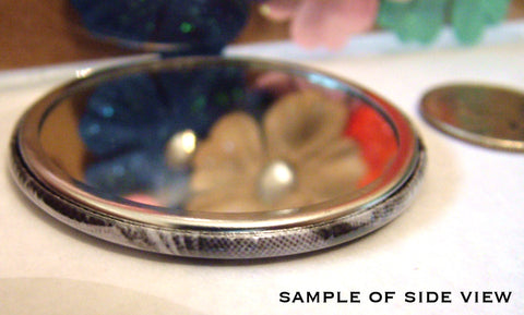 Sweet Under the Mistletoe